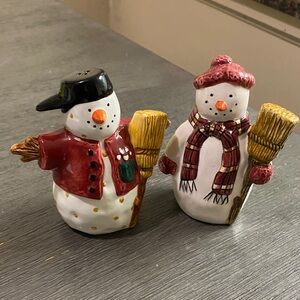 Sakura Snowman Salt and Pepper Shaker Set